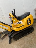 Miniexcavadora Komatsu PC01 Usada para Jardinería/Paisajismo/Instalación de Tuberías