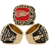 Vente en gros d'usine : Bagues de champion des Red Wings de Detroit 1997 pour fans, bijoux sportifs décontractés en alliage plaqué or vintage avec boîte en bois