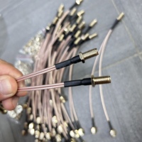 Kabel Koaksial 5G 5 Ways Ufl Ke Antena T-type Dengan Rf1.13 80mm Dan /u.f Sma-Female Lvds Micro 30pin Lvds /u.fl