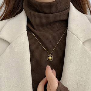Summer Hawaiian Black <b>Chocolate</b> <b>Shell</b> Custom 316L Stainless Steel 14k 18k Gold Plated Pendant Necklace for Women wholesale - Product Image 3