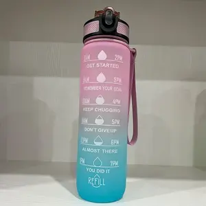 Alibaba in Italiano bouteille d'eau en plastique gallon bouteille d'eau en plastique décoloration de la chine