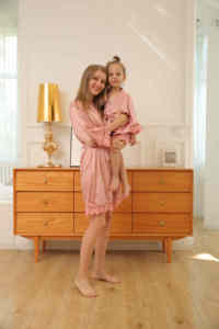 FUNG 3031 Camisón <span class=keywords><strong>de</strong></span> Satén para Mujer, Novia 2024, Nuevo Bata Fina para Mujer, Bata <span class=keywords><strong>de</strong></span> Dama <span class=keywords><strong>de</strong></span> Honor, Bata <span class=keywords><strong>de</strong></span> Novia, Pijama - Product Image 3