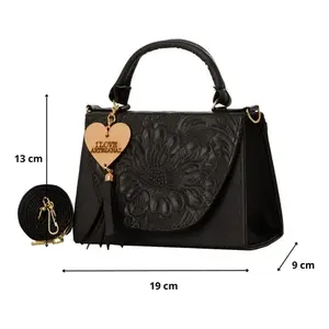 Sac bandoulière Fana Preciosa Lupe en cuir véritable noir, style vintage avec embossage floral et chaîne à pompon - Product Image 4