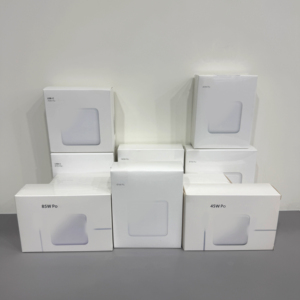 Cargador Portátil USB C, Adaptador de Corriente Confiable para Apple MacBook y Teléfonos - Product Image 1