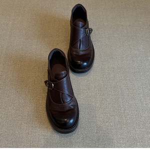 Mocasines de Cuero Genuino Estilo Británico Retro, Zapatos de Cuero con Punta Redonda y Tacón Cuadrado, Diseño con Hebilla de Cinturón - Product Image 1