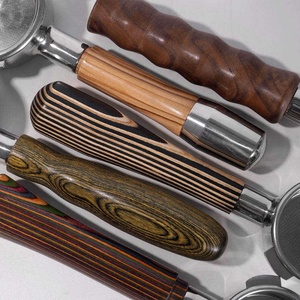 Porte-filtre à café <span class=keywords><strong>Delonghi</strong></span> E61 de 51 mm, 54 mm, 58 mm avec double bec verseur et panier à 2 tasses, compatible avec le groupe E61, avec poignée en bois - Product Image 4