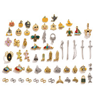 F409 Dijes de estilo de vida chapados en oro PVD, impermeables, con diseños de calabaza, fantasma, botas, serpiente, pez y flor, esmaltados, para joyería DIY