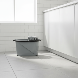 Juego de fregona de microfibra de acero manos libres con plato autoescurridor, cubo basculante y 2 cabezales de fregona, diseño duradero para el <span class=keywords><strong>hogar</strong></span> - Product Image 1