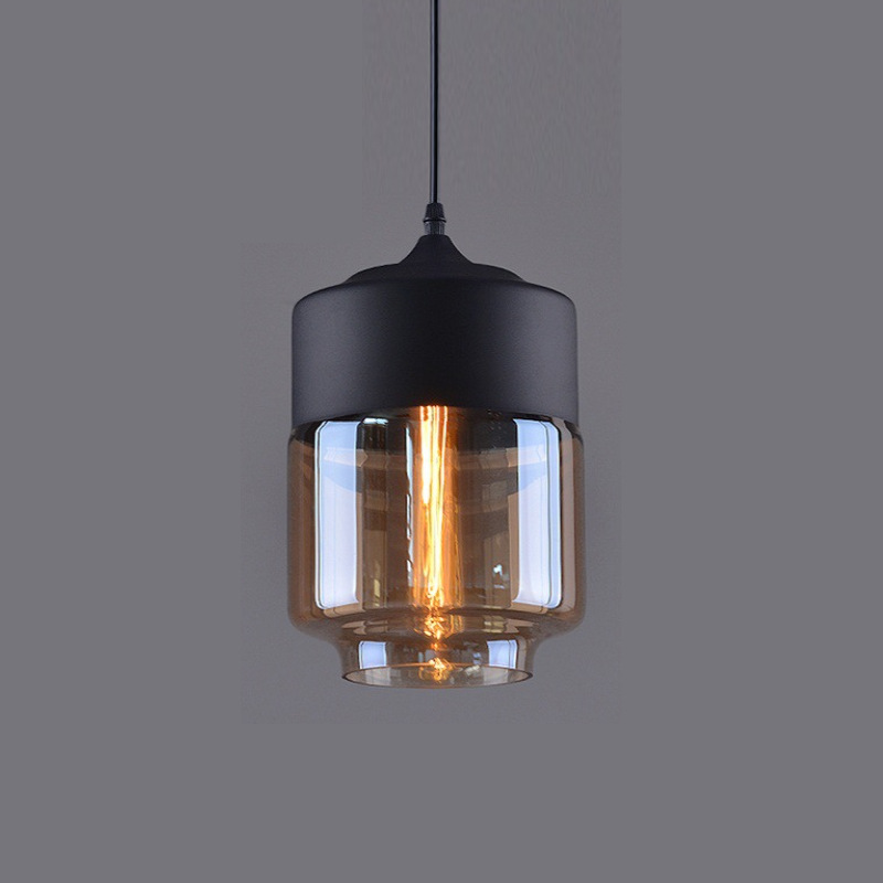 B nero sotto l'ambra