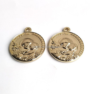 Medalla Personalizada en 3D de la Sagrada Familia, San José, Jesús, Amuleto de la Natividad para Collar, Regalos Católicos - Product Image 1