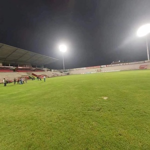 ไฟส่องสว่างแบบเสาสูง LED กันน้ำระดับ IP66 ผลิตจากเหล็กชุบสังกะสี สำหรับให้แสงสว่างในท่าเรือ/ทางวิ่งสนามบิน/อ่าว/สนามกีฬา/ท่าเรือ/ทางหลวง - Product Image 4