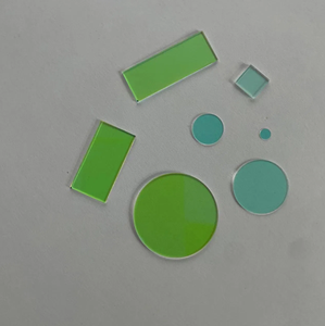 Filtro de Interferência Óptica de Película Fina de Vidro Espelhado Personalizado com 95% de Transmitância para Luz Visível e Corte IR, Lente Óptica de 20mm - Product Image 3