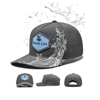 Topi Baseball 5 Panel Kustom Bahan Poliester dengan Patch Karet, Pinggiran Melengkung, Lubang Laser Cut, Berlubang, Tahan Air, Ringan, dan Berkinerja Tinggi