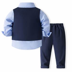 Ensemble de <span class=keywords><strong>costume</strong></span> assorti avec gilet, chemise à manches longues et nœud papillon pour garçons en bas âge, idéal pour les occasions formelles et les fêtes, facile à porter au quotidien - Product Image 3