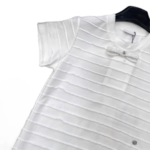 Robe élégante pour femmes à col rond en tricot avec texture rayée et accent nœud, manches courtes, coupe droite, mini-robe décontractée - Product Image 3