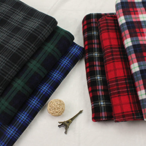 100% Polyester classique <span class=keywords><strong>Plaid</strong></span> imprimé 100D/144F tissu <span class=keywords><strong>polaire</strong></span> respirant tricoté matériau organique pour les pyjamas des filles - Product Image 1