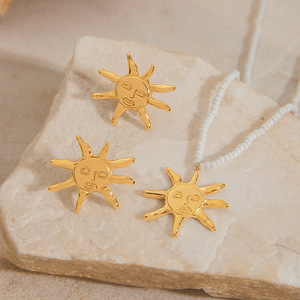 Pendientes colgantes con forma de sol para mujer, joyería de diseño geométrico de acero inoxidable dorado, accesorios de moda - Product Image 3