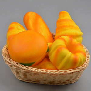Modelo de Pan de Comida Simulada de PU, Juguete Antiestrés de Pan Suave - Product Image 1