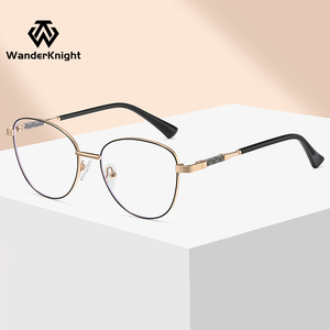 <span class=keywords><strong>2025</strong></span> của phụ nữ kim loại sáng bóng chất lượng cao Cat Eye chống ánh sáng màu xanh quang học kính khung giá nhà máy bán buôn - Product Image 2