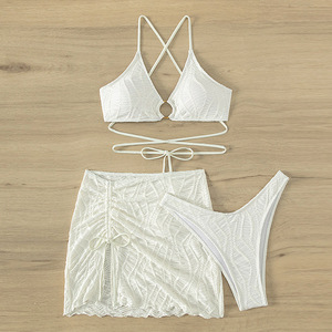 Conjunto de bikini de 3 piezas para mujer al por mayor: Top halter con tiras cruzadas, falda fruncida con cordón y pareo para playa de verano - Product Image 4