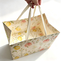 Sacs à gâteaux à emporter en carton à fond carré grand format avec logo personnalisé, matériaux recyclés, design fleurs et pâtisserie, base extra large en coton