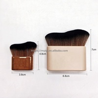 Petit voyage Mini autobronzant brosse applicateur crème solaire brosse fond de teint brosse pour jambes bras cou dos corps visage