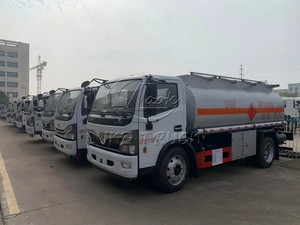 Camion de ravitaillement et de transport de carburant compact à bas prix, fabriqué en Chine, à vendre, 5-9m³, prend en charge le ravitaillement et le transport sur mesure de grands volumes - Product Image 3