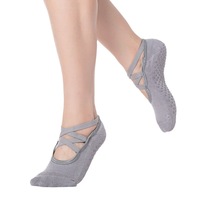 Chaussettes de yoga en coton éponge épaissi à double sangle croisée pour femme, antidérapantes, absorbantes, invisibles, pour le sport et le trampoline