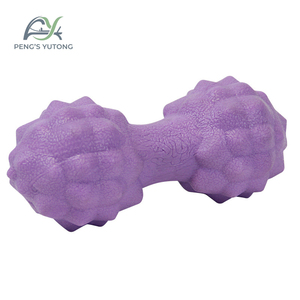 Balle de massage professionnelle à picots en forme d'arachide pour fasciite plantaire et soulagement de la voûte plantaire, noyau solide haute densité, rouleau de massage pour pieds violet - Product Image 2