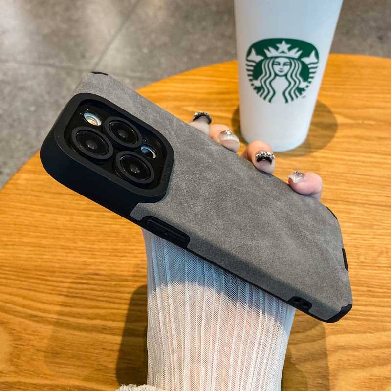 สีเทาเข้ม