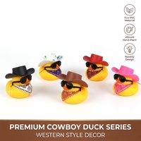 Jouets de bain en caoutchouc PVC en gros, mini-canard jaune cowboy western avec pistolet BBT047