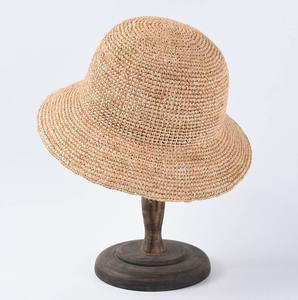 Vente en gros de luxe tendance Chapeau cloche en paille à bord court Chapeau en raphia pour femmes Dames Plage Pare-soleil <span class=keywords><strong>bali</strong></span> Boho - Product Image 3