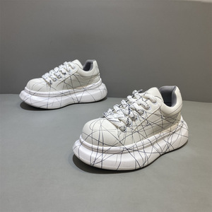 Nouvelles baskets décontractées en cuir pour hommes, collection automne 2026, style créateur, semelle épaisse, plateforme surélevée, chaussures de marche pour hommes - Product Image 3