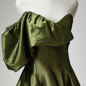 Robe de mariée Jancember LDC6569, modèle original, asymétrique, en satin vert, coupe princesse, dos nu, longueur ras du sol - Product Image 4