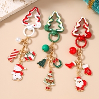 Portachiavi Natalizio con Guanti, Caramelle, Pupazzo di Neve, Albero di Natale e Babbo Natale