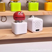 Porte-clés rechargeable anti-stress avec interrupteur de clavier mécanique, LED lumineuse, effet sonore et chargement USB-C