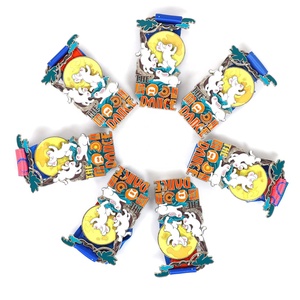 Medaglia Personalizzata in Smalto per Adozione Animali Domestici, Design a Cuore Diviso per Cani e Gatti, Souvenir Benefico con Cordino - 'Portaci a Casa' - Product Image 6