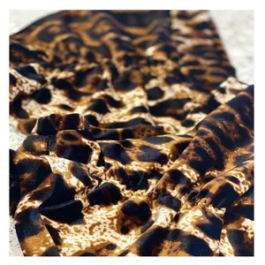 Tela de terciopelo de tapicería de seda suave 100% poliéster, impresión Digital de leopardo personalizada, ecológica, sin cantidad mínima