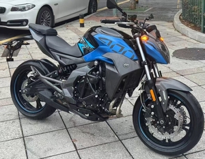 <span class=keywords><strong>Moto</strong></span> Naked NK400 ABS à maniabilité agile - Product Image 3