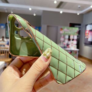 Luxe élégant placage peau d'agneau géométrique TPU couverture de téléphone portable pour <span class=keywords><strong>iPhone</strong></span> 14 13 <span class=keywords><strong>12</strong></span> 11 Pro Max filles femmes <span class=keywords><strong>coque</strong></span> de téléphone - Product Image 2