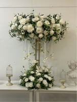 S0324 Hochzeit Event Dekoration Lieferant gefälschte Blumen Kunstseide Blume Reihe Tisch Herzstück künstliche Blume Läufer