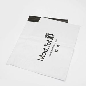 Custom <b>Compostable</b> Poly Side Gusset Mailing <b>Bags</b> Security Features Silk Screen Printed Clothing Mailer Packaging INFFY Packaging - Product Image 2