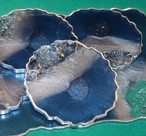Lightweight Resin Coasters Colors for Casual Dining for Flat Restaurants & Hotels Dinner Servings - Product Image 1