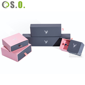 Fabricant de boîtes à bijoux en papier de luxe, logo personnalisé en estampage à chaud, boîte d'emballage pour bijoux en carton multi-tailles pour marque - Product Image 1