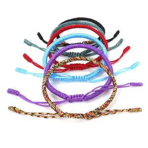Hochwertige mehrfarbige verstellbare Knoten Rotes Seil Armband für Frauen Männer Handgemachte buddhistische tibetische Glücks armbänder