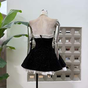 Abito da <span class=keywords><strong>Donna</strong></span> Senza Spalline in Velluto Rosso con Fiocco, Lunghezza al Ginocchio, Sexy Invernale, con Vita Stretta, Gonna Vaporosa per Compleanno e <span class=keywords><strong>Capodanno</strong></span> - Product Image 4