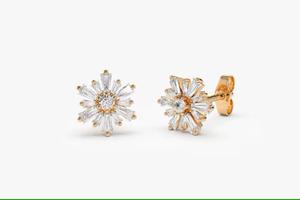 Boucles d'oreilles clous en diamant rond brillant de créateur, plaquées or, bijoux fins classiques, cadeau pour femmes et jeunes filles, mariage et soirée - Product Image 3