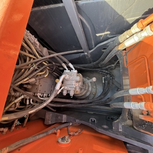 Excavadora Hidráulica Usada Hitachi ZX130-5A, 95% Nueva, 13 Toneladas, Modelo 2020, Motor Isuzu Certificado, Capacidad de Cucharón de 0.5m - Product Image 2