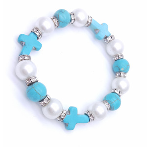 Pulsera de cuentas de perlas y turquesa con diseño de cruz, joyería unisex, pulsera de regalo - Product Image 1