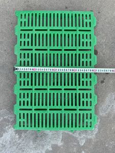 Pavimento a doghe in plastica <span class=keywords><strong>per</strong></span> <span class=keywords><strong>capre</strong></span>, 60x60 cm, <span class=keywords><strong>per</strong></span> la raccolta del letame e la drenaggio delle feci - Product Image 4